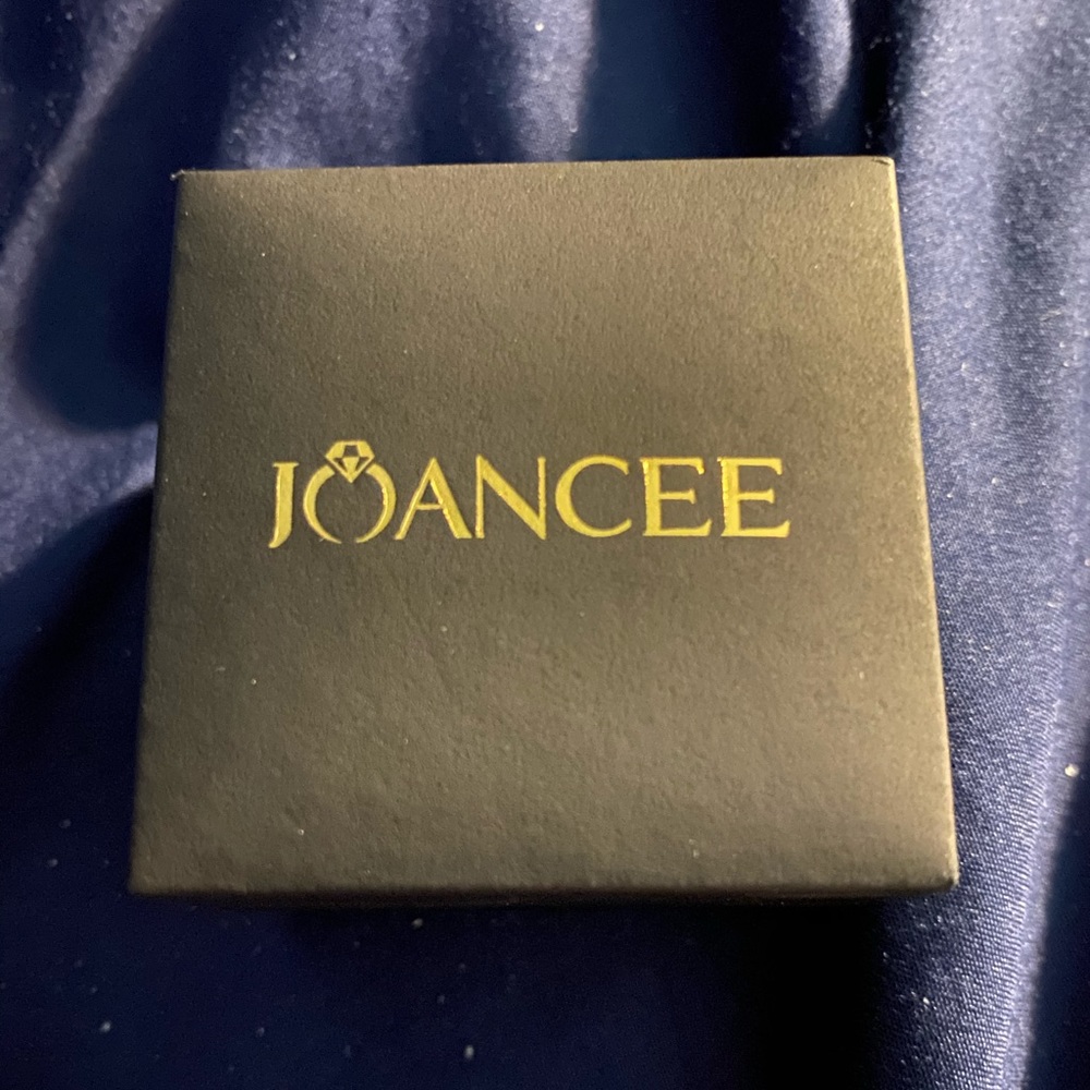 Statement ring!! - Picture 2 of 4